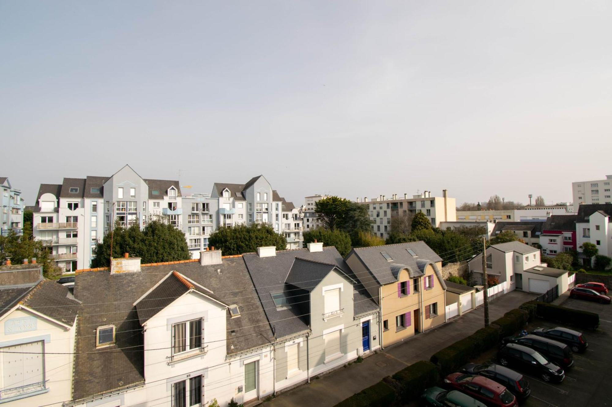 Grand Studio Avec Parking A 10 Minutes Des Plages Лор'ян Екстер'єр фото